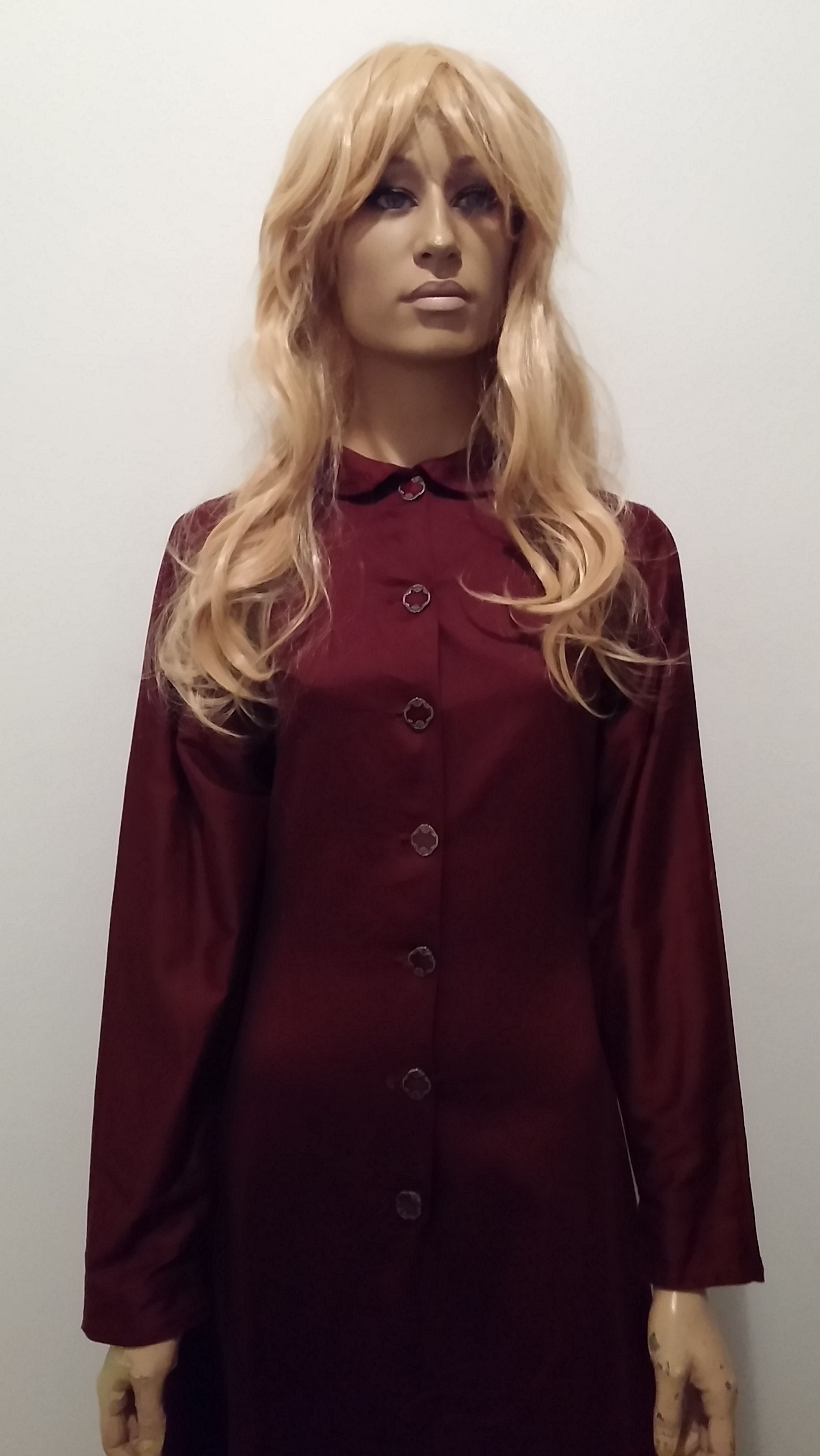 Dama in Veste Marrone